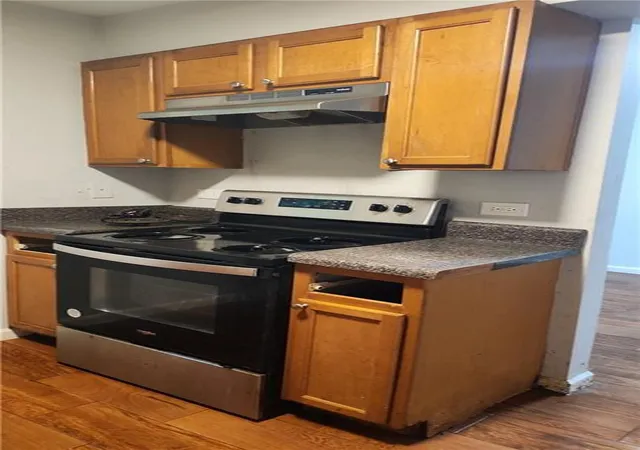 Photo 4 of Townhouse for sale at 1660 Stanton Rd Sw #4D, Atlanta, GA 30311 | MLS# 7829435 | Listing updated on 2026-08-30