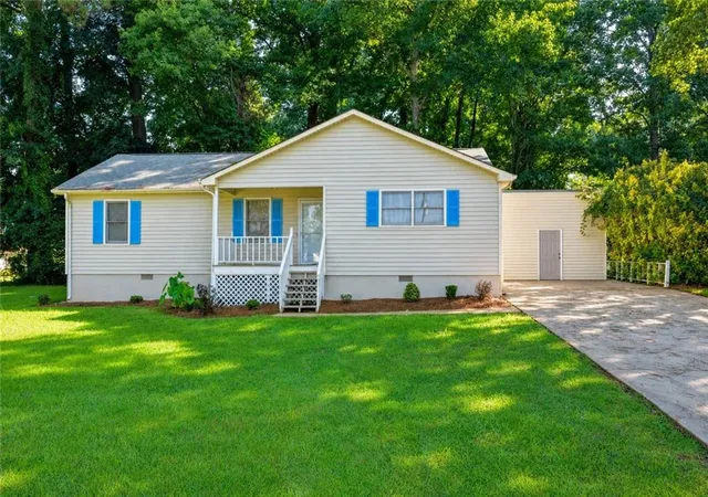 Photo 1 of Single family home for sale at 5211 Ponderosa Farm Rd, Gainesville, GA 30507 | MLS# 7817545 | Listing updated on 2026-09-25