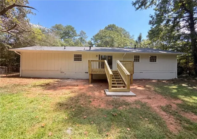 Photo 4 of Single family home for sale at 1181 Bouldercrest Cir, Watkinsville, GA 30677 | MLS# 7828493 | Listing updated on 2026-09-08