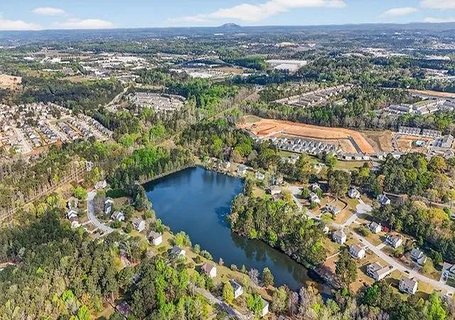6th image of 2833 Sw Abbott Lake Rd Sw, Conyers, GA 30094 | MLS# 7744503