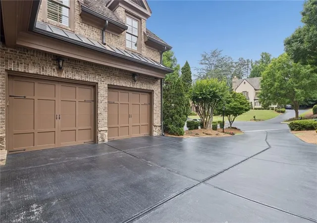 Homes for sale in Alpharetta, GA | 520 Ardsley Pl, Alpharetta, GA 30005 | MLS# 7770536