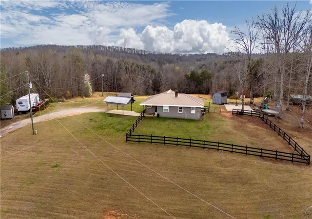 2nd image of 4807 Lee Rd, Gainesville, GA 30506 | MLS# 7727025