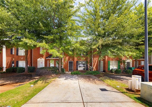 2nd image of 3017 Waldrop Cir, Decatur, GA 30034 | MLS# 7685592