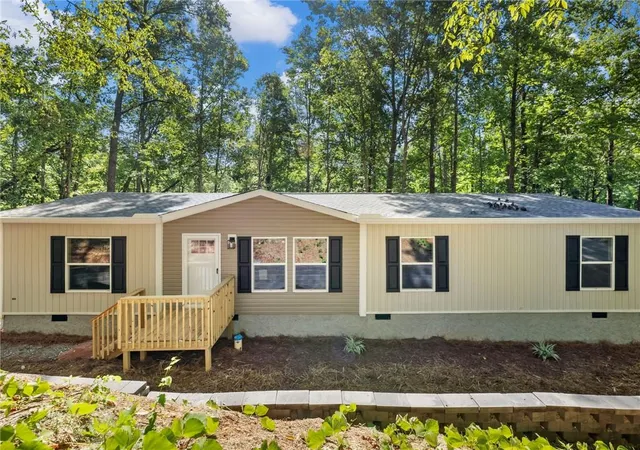 Homes for sale in Braselton, GA | 5377 Stillwater Ln, Braselton, GA 30517 | MLS# 7799218