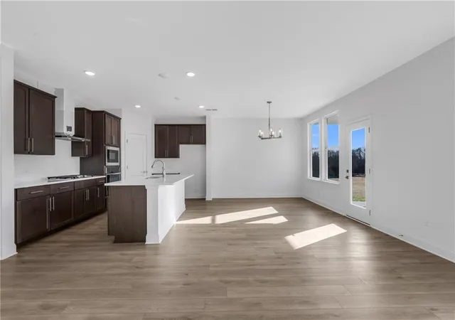 3rd image of 165 Willow Bend Rd, Hiram, GA 30141 | MLS# 7722972