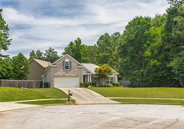 3rd image of 3225 Moss Ct, Monroe, GA 30655 | MLS# 7784540