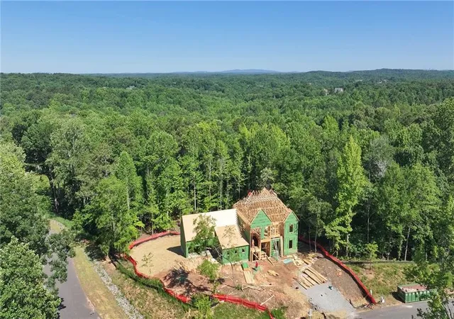 Photo 3 of Single family home for sale at 915 Ebenezer Ln, Roswell, GA 30075 | MLS# 7664415 | Listing updated on 2026-09-11
