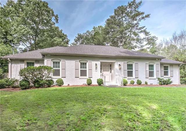 Homes for sale in Atlanta, GA | 7350 Hunters Branch Dr, Atlanta, GA 30328 | MLS# 7801856