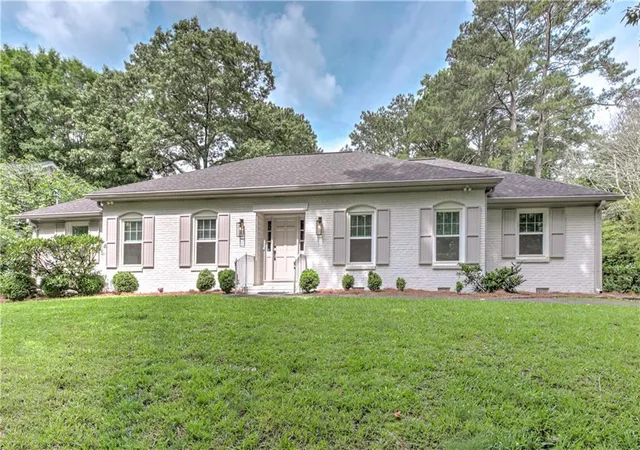 Homes for sale in Atlanta, GA | 7350 Hunters Branch Dr, Atlanta, GA 30328 | MLS# 7801856
