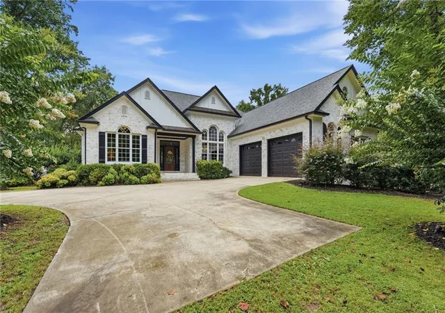Photo 3 of Sale Pending at 8665 Bay Dr, Gainesville, GA 30506 | MLS# 7817479 | Listing updated on 2026-10-23