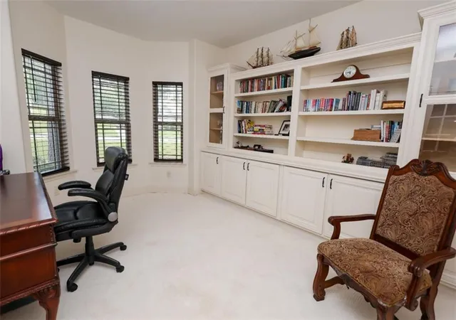 Photo 4 of Sale Pending at 1020 Honey Ln, Loganville, GA 30052 | MLS# 7804669 | Listing updated on 2026-08-19