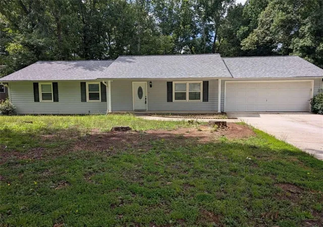 Photo 2 of Single family home for sale at 2073 Beechwood Dr, Conyers, GA 30013 | MLS# 7811231 | Listing updated on 2026-09-25