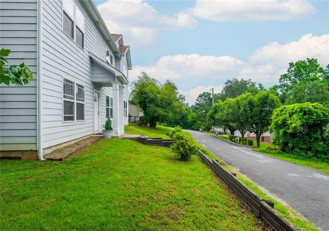 Photo 3 of Sale Pending at 2195 Pinetree Dr, Cumming, GA 30041 | MLS# 7784507 | Listing updated on 2026-10-02