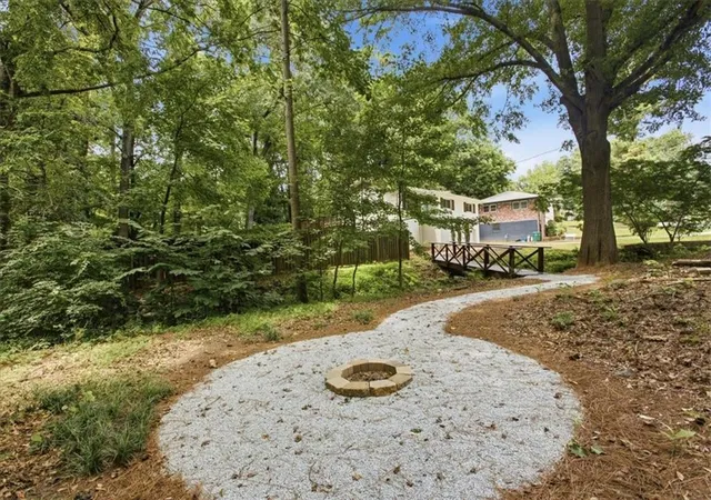 Photo 3 of Sale Pending at 3424 Shawnee Trl Se, Smyrna, GA 30080 | MLS# 7793975 | Listing updated on 2026-08-10