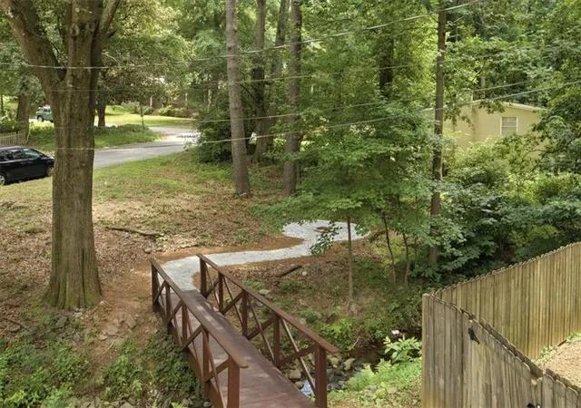 Photo 3 of Sale Pending at 3424 Shawnee Trl SE, Smyrna, GA 30080 | MLS# 7793975 | Listing updated on 2026-08-10