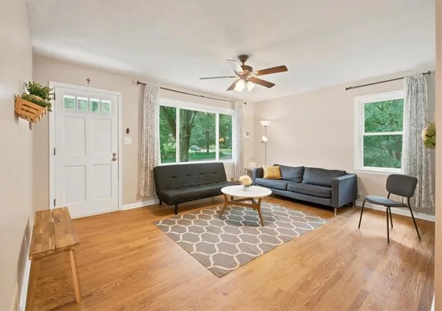 Photo 4 of Sale Pending at 3424 Shawnee Trl SE, Smyrna, GA 30080 | MLS# 7793975 | Listing updated on 2026-08-10