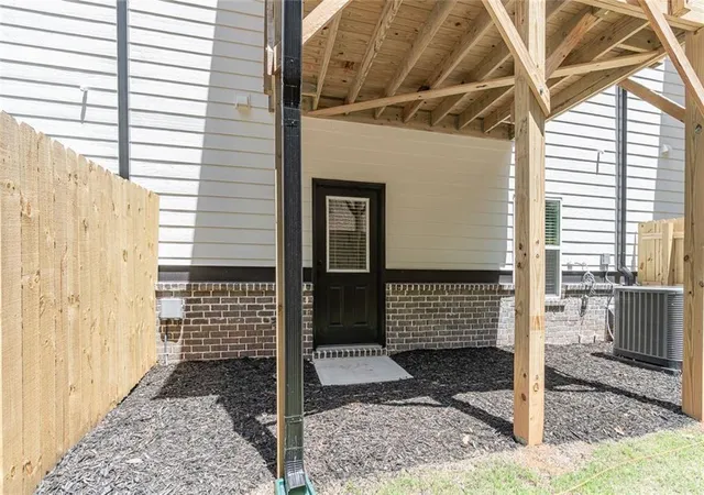 39th image of 10 Rock Park Wy, Tucker, GA 30084 | MLS# 7774275