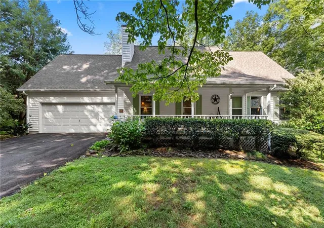 2nd image of 641 Martins Grove Rd, Dahlonega, GA 30533 | MLS# 7824127