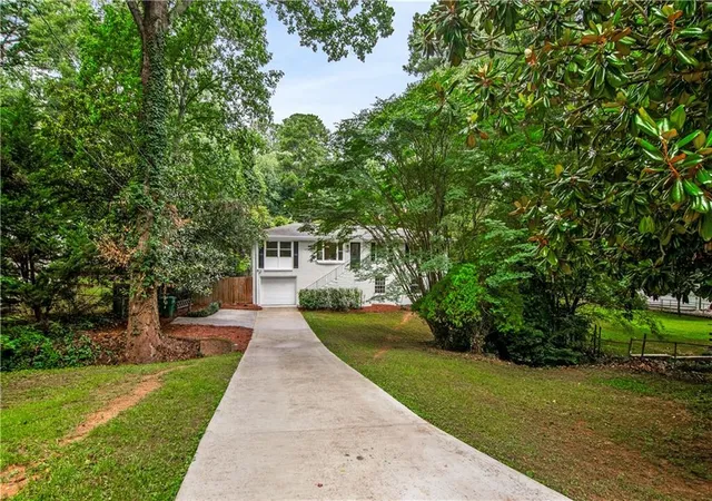 2nd image of 3176 Ann Rd Se, Smyrna, GA 30080 | MLS# 7799122