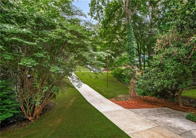3rd image of 3176 Ann Rd Se, Smyrna, GA 30080 | MLS# 7799122