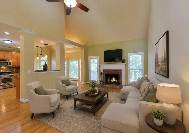 Photo 3 of Single family home for sale at 3243 Summer Stream Ln, Kennesaw, GA 30152 | MLS# 7824752 | Listing updated on 2026-09-11