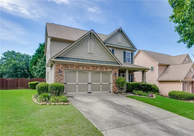 Photo 3 of Sale Pending at 7823 Keepsake Ln, Flowery Branch, GA 30542 | MLS# 7828537 | Listing updated on 2026-09-21
