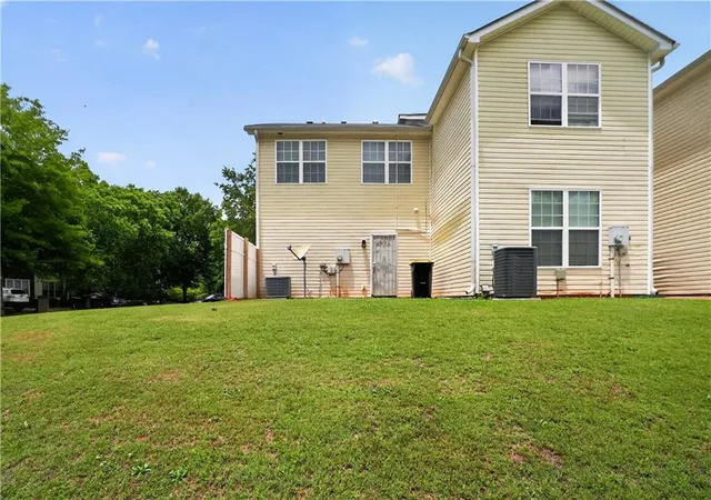 3rd image of 2326 Nicole Dr, Lovejoy, GA 30228 | MLS# 7776006