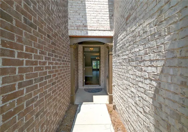 Photo 2 of Townhouse for sale at 5925 Shiloh Woods Dr, Cumming, GA 30040 | MLS# 7809768 | Listing updated on 2026-09-08