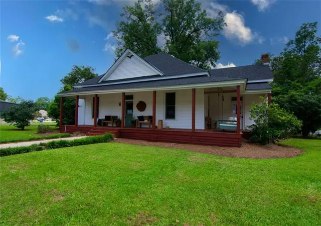 Photo 3 of Single family home for sale at 322 Fort Ln, Hamilton, GA 31811 | MLS# 7821001 | Listing updated on 2026-08-14