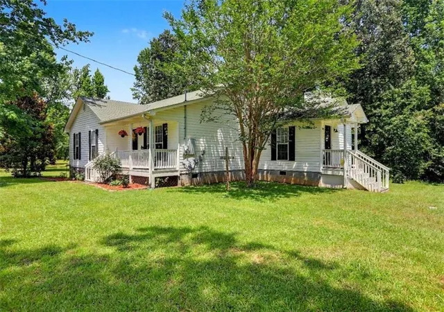 Homes for sale in Waverly Hall, GA | 427 Baker Rd, Waverly Hall, GA 31831 | MLS# 7802048