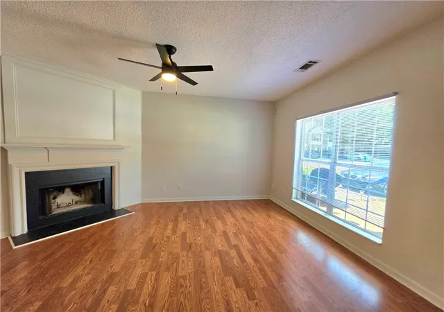 Photo 3 of Sale Pending at 2846 Pkwy Close, Lithonia, GA 30058 | MLS# 7823901 | Listing updated on 2026-09-09