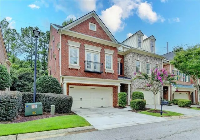 2nd image of 7456 Portbury Park Ln, Suwanee, GA 30024 | MLS# 7815852