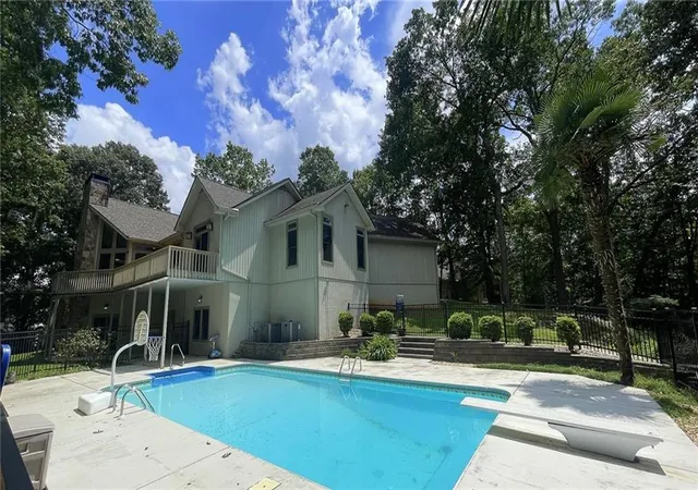 Photo 1 of Sale Pending at 156 Thundering Waters Dr, Cornelia, GA 30531 | MLS# 7815366 | Listing updated on 2026-09-28