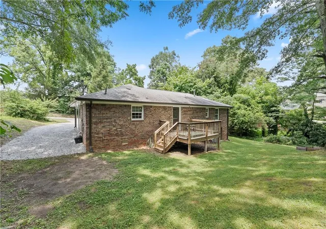 Photo 39 of Sale Pending at 309 W Franklin St, Toccoa, GA 30577 | MLS# 7809295 | Listing updated on 2026-08-10