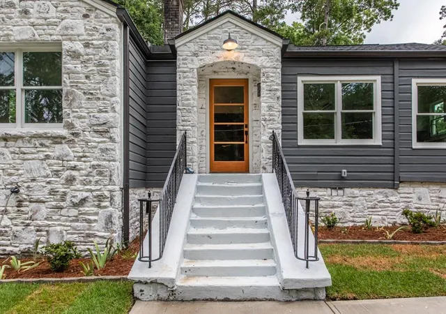 4th image of 1699 Olympian Wy Sw, Atlanta, GA 30310 | MLS# 7815553