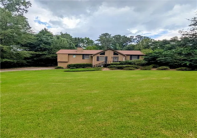 1st image of 3877 Creekmore St, Canton, GA 30115 | MLS# 7815085