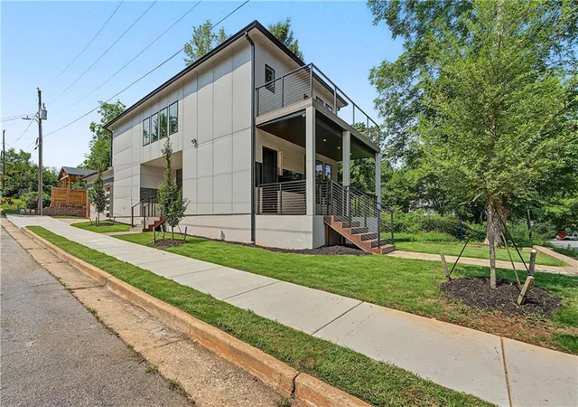 Photo 3 of Single family home for sale at 268 Delevan St Sw, Atlanta, GA 30315 | MLS# 7810843 | Listing updated on 2026-09-01