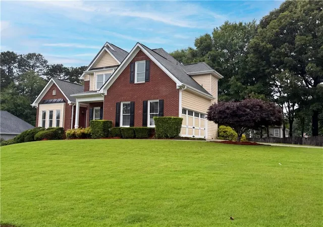 Photo 3 of Single family home for sale at 909 Mendenhall Way, Grayson, GA 30017 | MLS# 7787504 | Listing updated on 2026-09-17