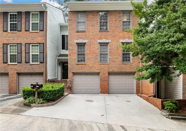 3rd image of 702 Brandywine Cir, Atlanta, GA 30350 | MLS# 7793550