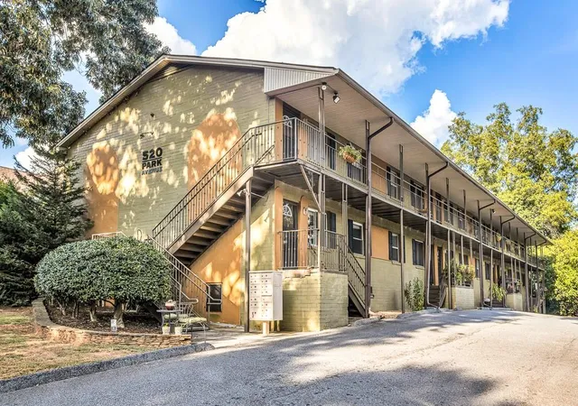 Condominium at 520 Park Ave Se #1, Atlanta, GA 30312 | MLS# 6597108 | | Sold on 2019-12-16
