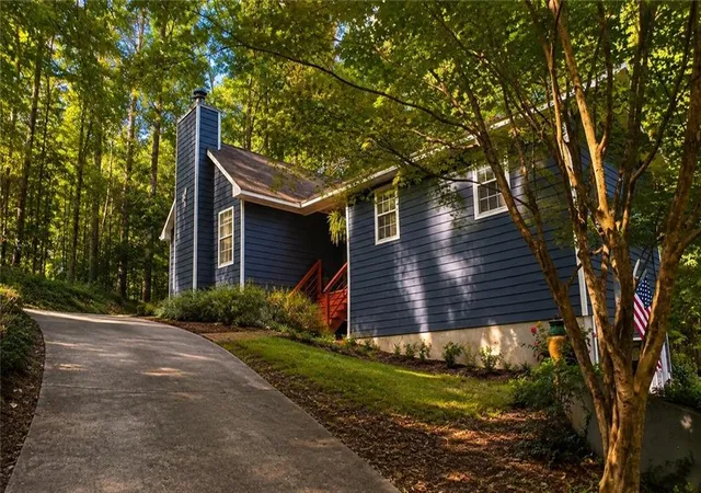 Photo 3 of Sale Pending at 125 Maple Pl, Fayetteville, GA 30215 | MLS# 7825227 | Listing updated on 2026-10-04