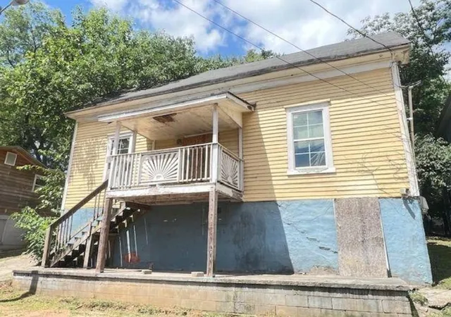 2nd image of 1147 Hubbard St, Atlanta, GA 30310 | MLS# 7812844