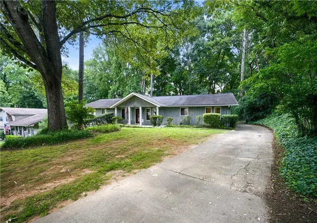 2nd image of 3462 Summie Dr Sw, Lilburn, GA 30047 | MLS# 7824362