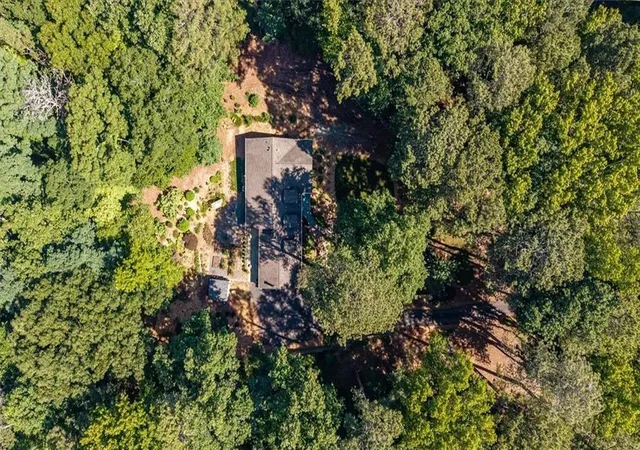 2nd image of 2210 Rosser Pl, Stone Mountain, GA 30087 | MLS# 7791635