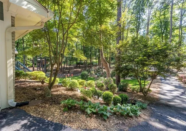 5th image of 2210 Rosser Pl, Stone Mountain, GA 30087 | MLS# 7791635