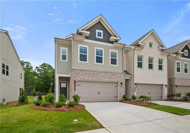Homes for sale in Riverdale, GA | 835 Eagle Ave, Riverdale, GA 30296 | MLS# 7801399