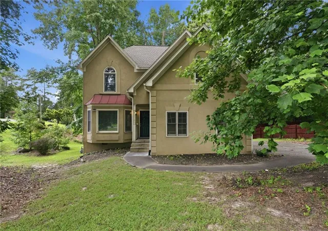 Photo 1 of Sale Pending at 6426 Ivey Chase Se, Mableton, GA 30126 | MLS# 7803853 | Listing updated on 2026-10-10