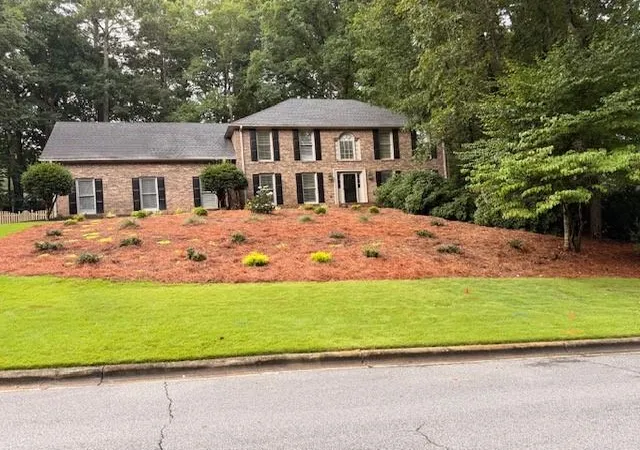 Photo 1 of Sale Pending at 890 Ferncroft Ct, Roswell, GA 30075 | MLS# 7807572 | Listing updated on 2026-08-19