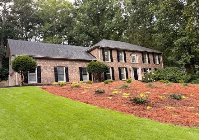 Photo 2 of Sale Pending at 890 Ferncroft Ct, Roswell, GA 30075 | MLS# 7807572 | Listing updated on 2026-08-19