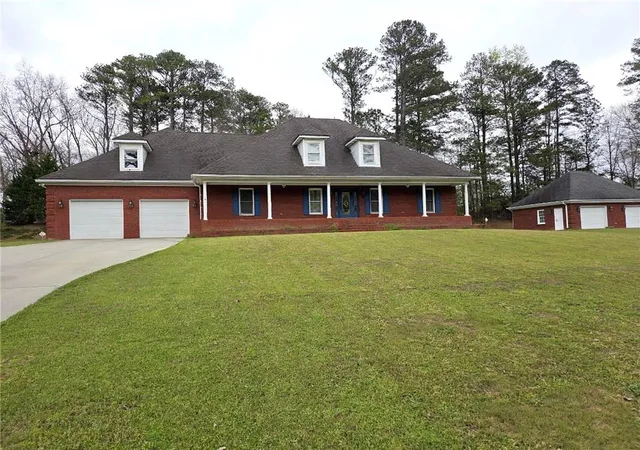 2nd image of 1345 Humphries Rd Nw, Conyers, GA 30012 | MLS# 7736110